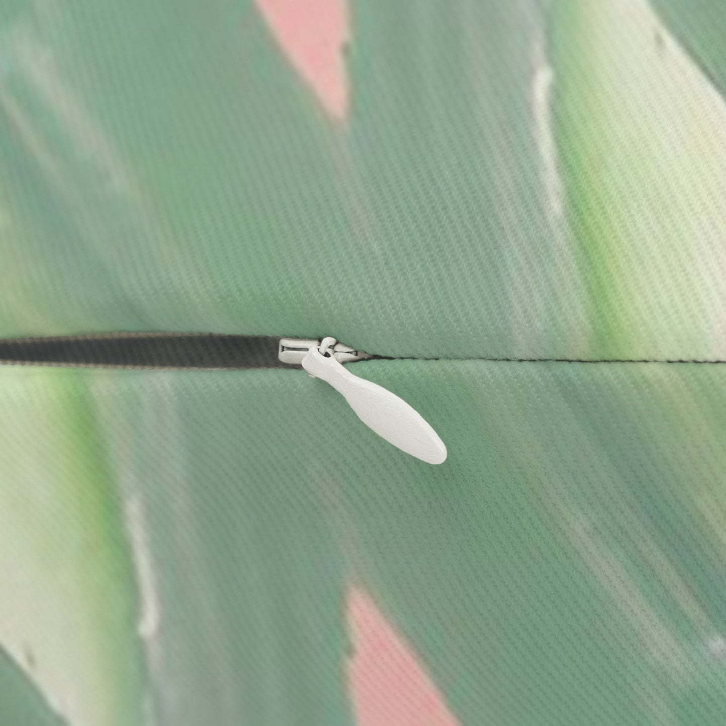 The Leaf Lumbar Pillow